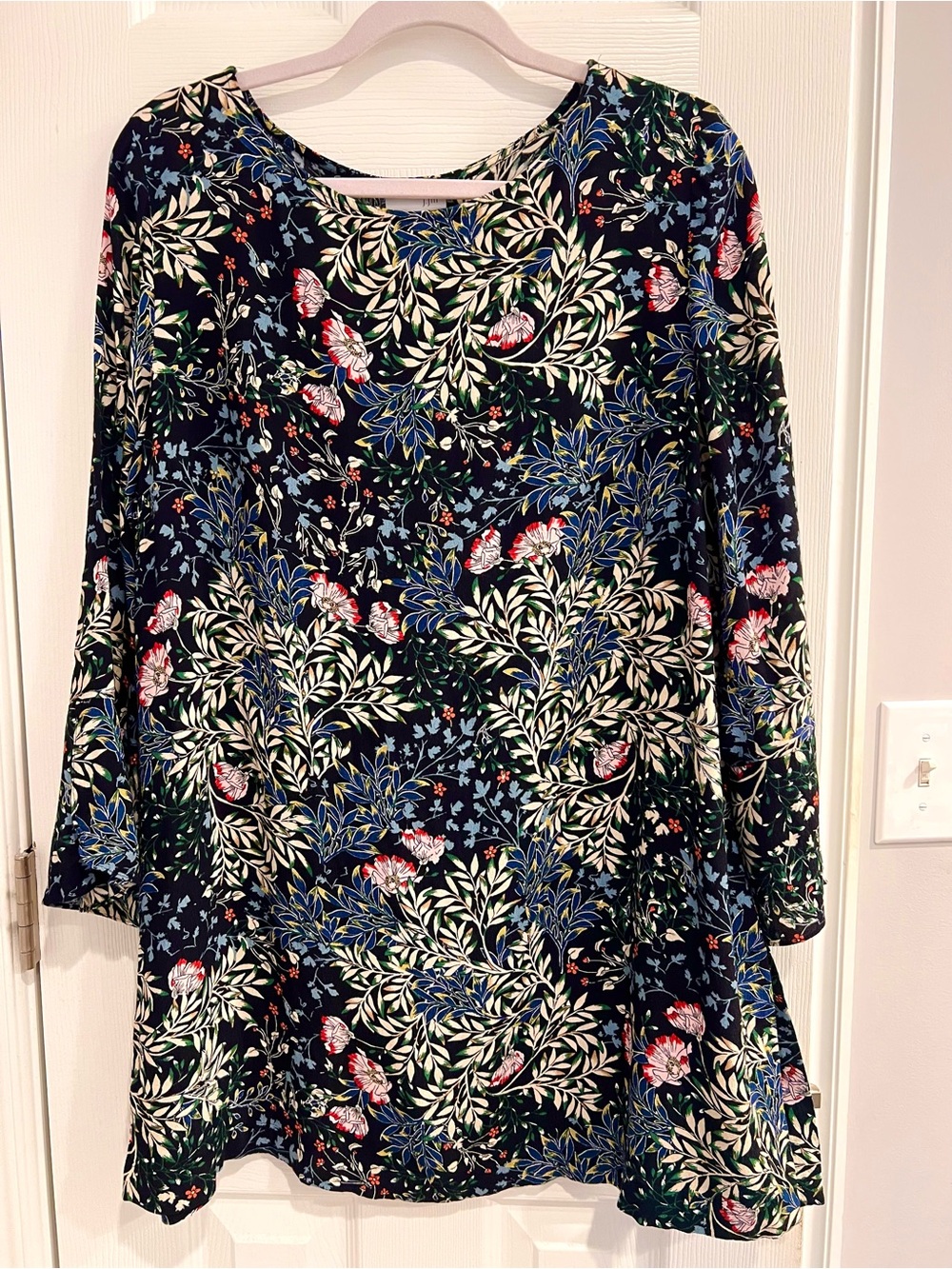 J. Jill Black Botanical Print Tunic Dark Romantic Floral Flare Bell Sleeves L